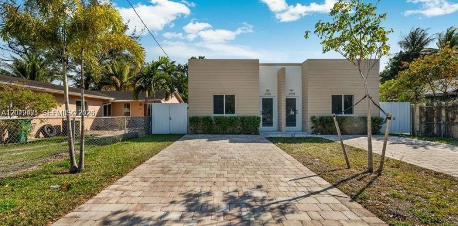 Adosado en Miami, Florida 3 dormitorios, 100.61 m2 № 2252112