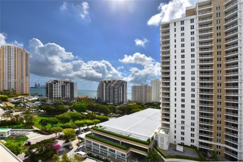 Condo in Miami, Florida, 3 bedrooms  № 2052994 - photo 4