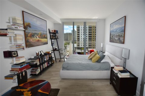 Condo in Miami, Florida, 3 bedrooms  № 2052994 - photo 15