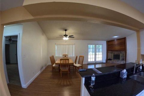 House in Orlando, Florida 3 bedrooms, 139.45 sq.m. № 1535932 - photo 12
