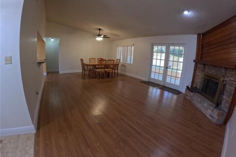 House in Orlando, Florida 3 bedrooms, 139.45 sq.m. № 1535932 - photo 8