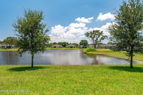 Villa ou maison à vendre à Palm Bay, Floride: 4 chambres, 209.49 m2 № 1856042 - photo 3