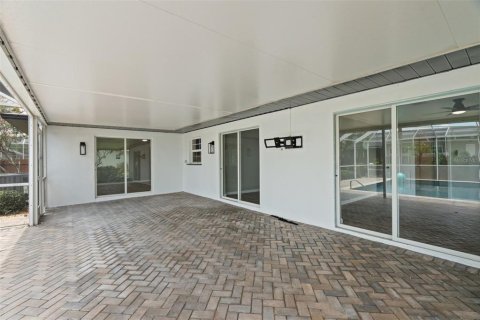House in Punta Gorda, Florida 3 bedrooms, 155.05 sq.m. № 1777087 - photo 19