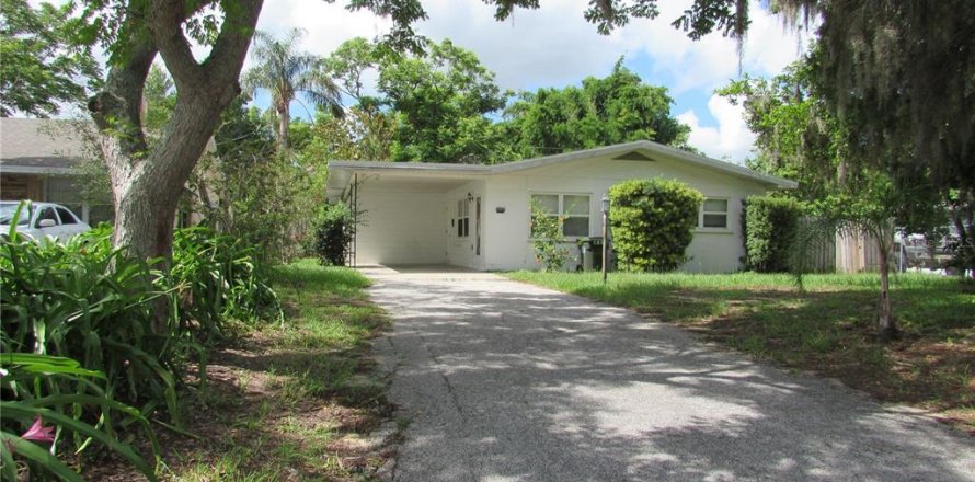 Villa ou maison à Clermont, Floride 2 chambres, 96.99 m2 № 1799943