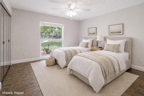 House in Vero Beach, Florida 4 bedrooms, 240.62 sq.m. № 2146170 - photo 20
