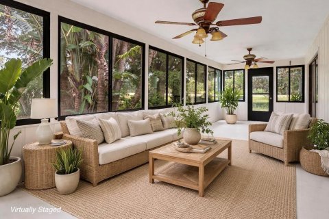 House in Vero Beach, Florida 4 bedrooms, 240.62 sq.m. № 2146170 - photo 24