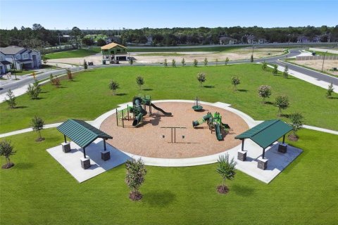 Casa en venta en Spring Hill, Florida, 4 dormitorios, 214.88 m2 № 1657166 - foto 4