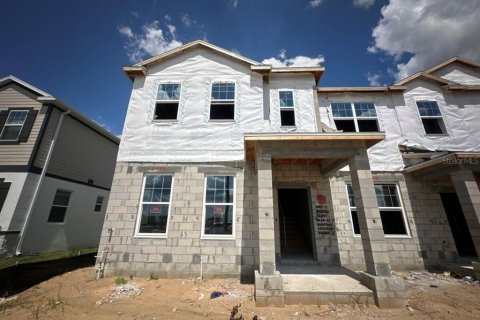 Townhouse in Winter Garden, Florida 3 bedrooms, 170.29 sq.m. № 1813138 - photo 1