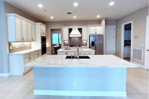 House in Palm City, Florida 5 bedrooms, 373.75 sq.m. № 1751403 - photo 2