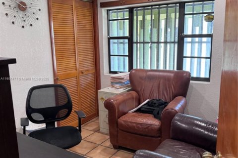 Immobilier commercial à vendre à Miami, Floride № 1953173 - photo 13