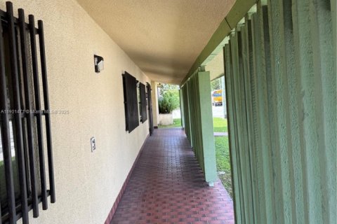 Immobilier commercial à vendre à Miami, Floride № 1953173 - photo 5