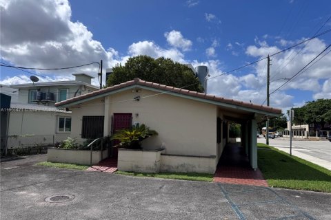 Immobilier commercial à vendre à Miami, Floride № 1953173 - photo 4