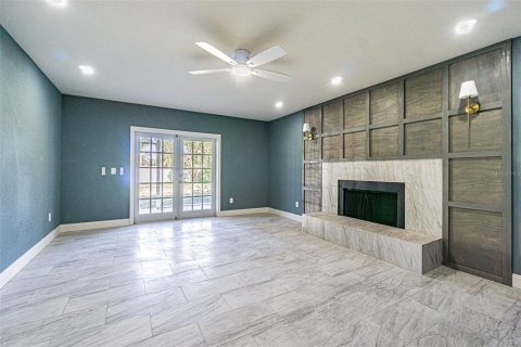 Villa ou maison à louer à New Port Richey, Floride: 4 chambres, 250.84 m2 № 2386156 - photo 8