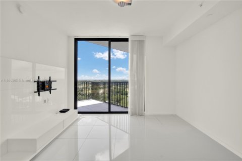 Condo in Doral, Florida, 3 bedrooms  № 1889257 - photo 19