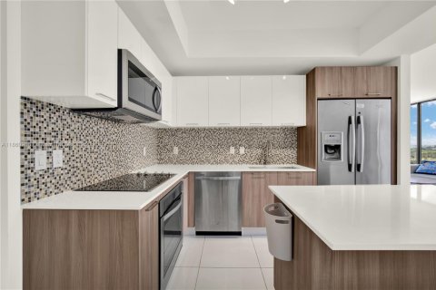Condo in Doral, Florida, 3 bedrooms  № 1889257 - photo 6