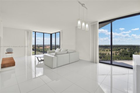 Condo in Doral, Florida, 3 bedrooms  № 1889257 - photo 10