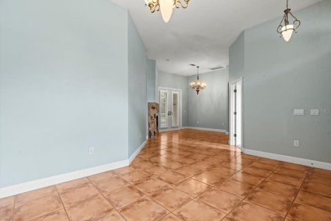 House in Lutz, Florida 5 bedrooms, 239.69 sq.m. № 1808469 - photo 25