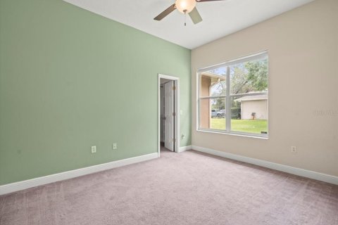 House in Lutz, Florida 5 bedrooms, 239.69 sq.m. № 1808469 - photo 30