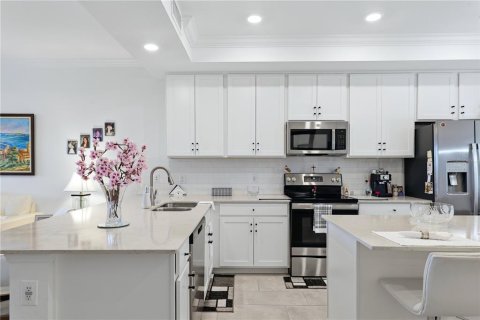 Condo in Bradenton, Florida, 2 bedrooms  № 2217849 - photo 18