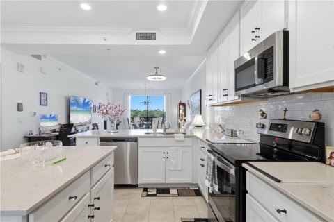Condo in Bradenton, Florida, 2 bedrooms  № 2217849 - photo 19