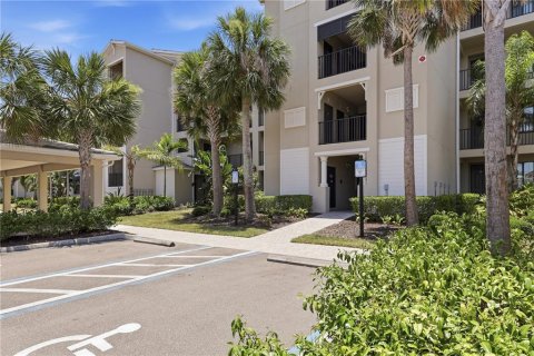 Condo in Bradenton, Florida, 2 bedrooms  № 2217849 - photo 3