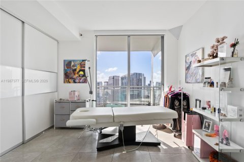 Condo in Miami, Florida, 2 bedrooms  № 2057000 - photo 15