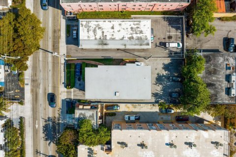Propiedad comercial en venta en Miami, Florida № 1984813 - foto 22