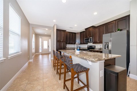 Casa en venta en Kissimmee, Florida, 8 dormitorios, 316.98 m2 № 1723163 - foto 7