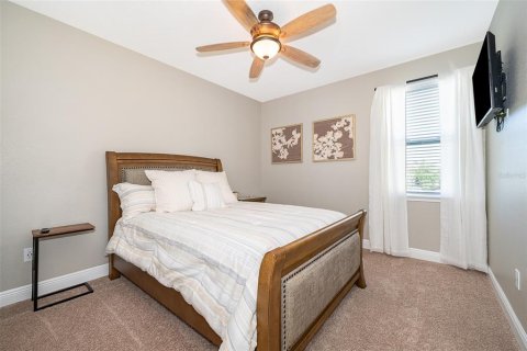 Casa en venta en Kissimmee, Florida, 8 dormitorios, 316.98 m2 № 1723163 - foto 20
