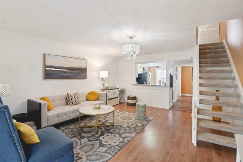 Adosado en venta en Tampa, Florida, 2 dormitorios, 101.64 m2 № 2157765 - foto 6