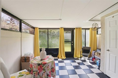 Adosado en venta en Tampa, Florida, 2 dormitorios, 101.64 m2 № 2157765 - foto 8