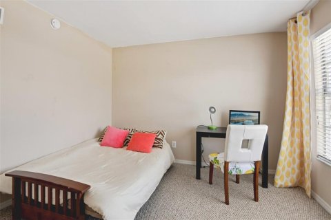 Adosado en venta en Tampa, Florida, 2 dormitorios, 101.64 m2 № 2157765 - foto 13