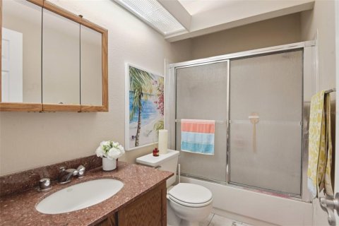 Adosado en venta en Tampa, Florida, 2 dormitorios, 101.64 m2 № 2157765 - foto 12