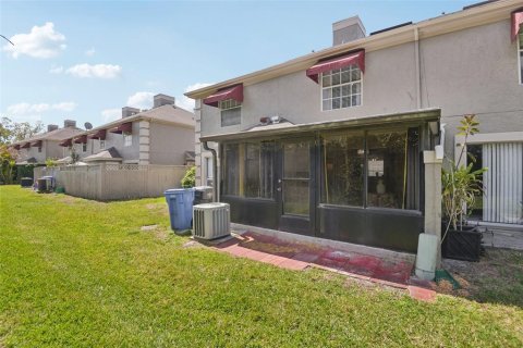 Adosado en venta en Tampa, Florida, 2 dormitorios, 101.64 m2 № 2157765 - foto 15