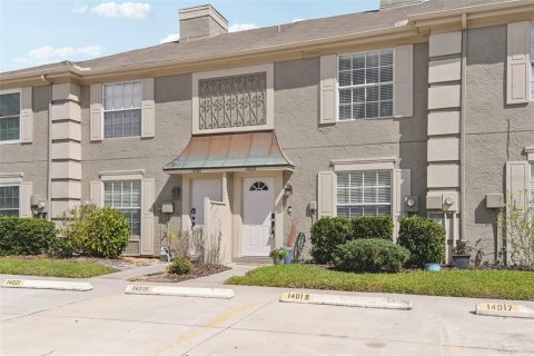 Townhouse in Tampa, Florida 2 bedrooms, 101.64 sq.m. № 2157765