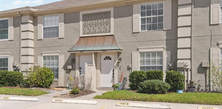 Adosado en Tampa, Florida 2 dormitorios, 101.64 m2 № 2157765