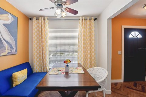 Adosado en venta en Tampa, Florida, 2 dormitorios, 101.64 m2 № 2157765 - foto 4
