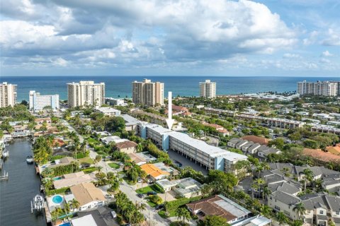 Condo in Lauderdale-by-the-Sea, Florida, 2 bedrooms  № 1708401 - photo 1
