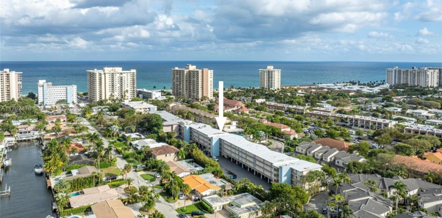 Condo in Lauderdale-by-the-Sea, Florida, 2 bedrooms № 1708401