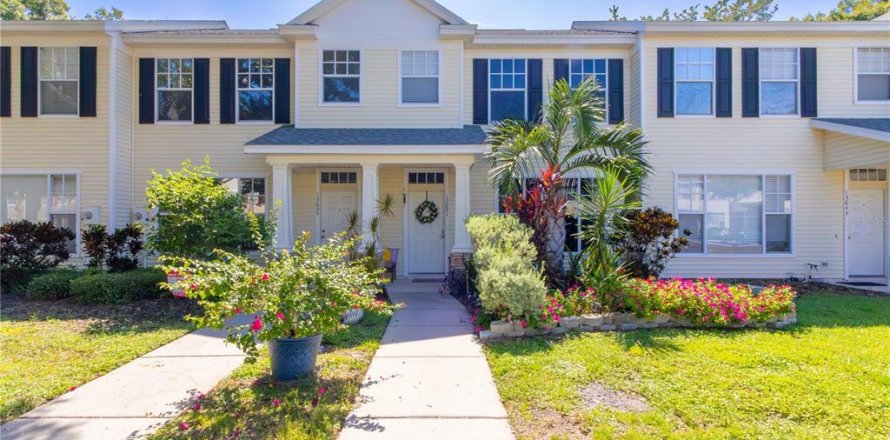 Townhouse in Largo, Florida 2 bedrooms, 105.26 sq.m. № 1805467