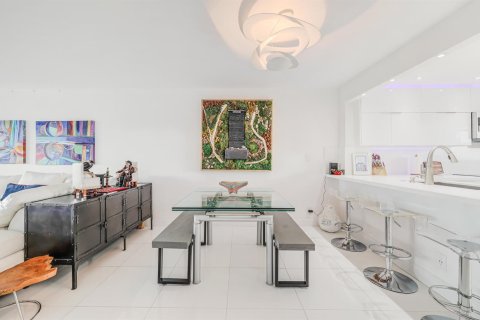 Copropriété à vendre à Deerfield Beach, Floride: 2 chambres, 117.8 m2 № 2368027 - photo 9