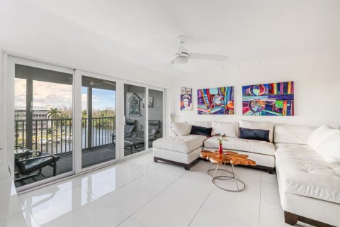 Copropriété à vendre à Deerfield Beach, Floride: 2 chambres, 117.8 m2 № 2368027 - photo 15