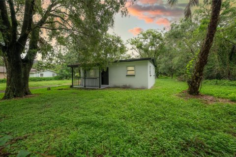 House in Tampa, Florida 2 bedrooms, 75.81 sq.m. № 1903886 - photo 25