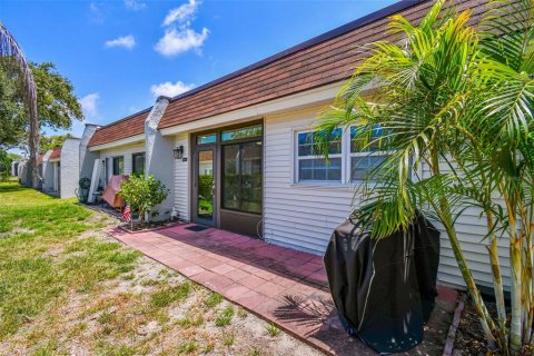 House in Seminole, Florida 2 bedrooms, 80.36 sq.m. № 1774069 - photo 20