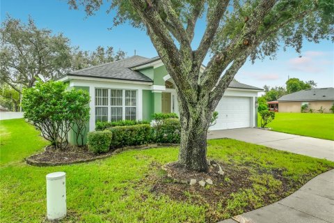 Villa ou maison à vendre à Casselberry, Floride: 4 chambres, 182 m2 № 2411647 - photo 4