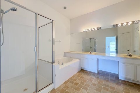 Villa ou maison à vendre à Casselberry, Floride: 4 chambres, 182 m2 № 2411647 - photo 19