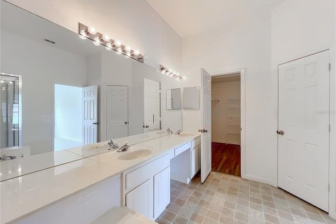 Villa ou maison à vendre à Casselberry, Floride: 4 chambres, 182 m2 № 2411647 - photo 21