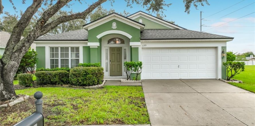 Villa ou maison à Casselberry, Floride 4 chambres, 182 m2 № 2411647