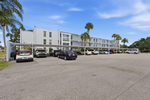 Condominio en venta en Largo, Florida, 3 dormitorios, 181.16 m2 № 2214315 - foto 7