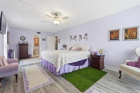 Condominio en venta en Largo, Florida, 3 dormitorios, 181.16 m2 № 2214315 - foto 18